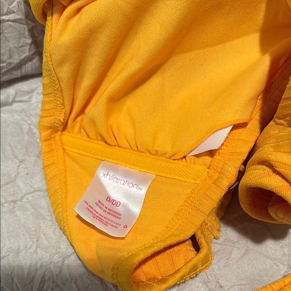 Xhilaration Yellow Bikini Set with Sporty Bralette - Picture 3 of 4